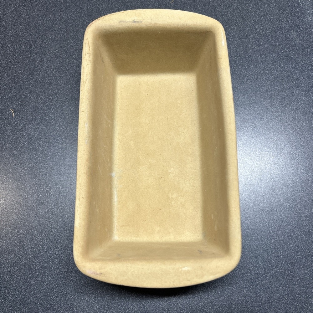 VTG The Pampered Chef Family Heritage Stoneware 9"x 5" Bread Loaf Baking Pan